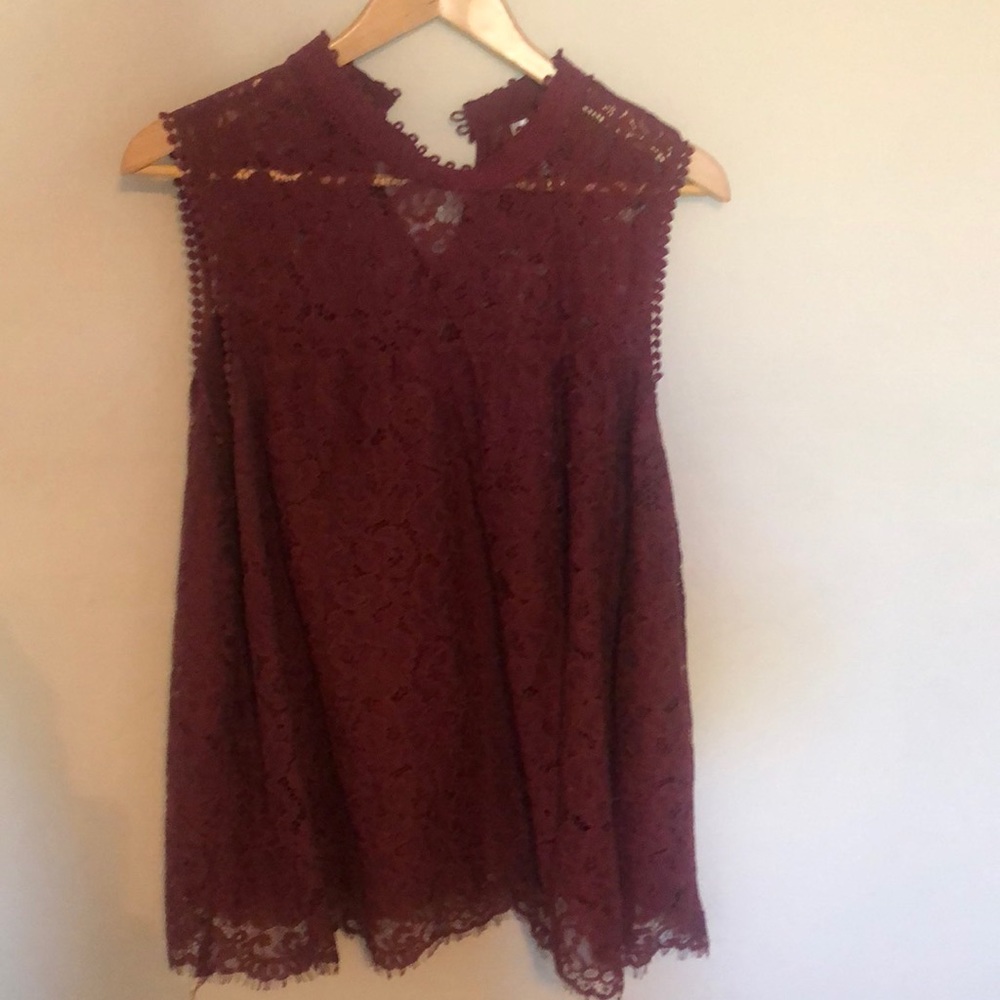 Burgundy, extra-large lace, beautifully detailed